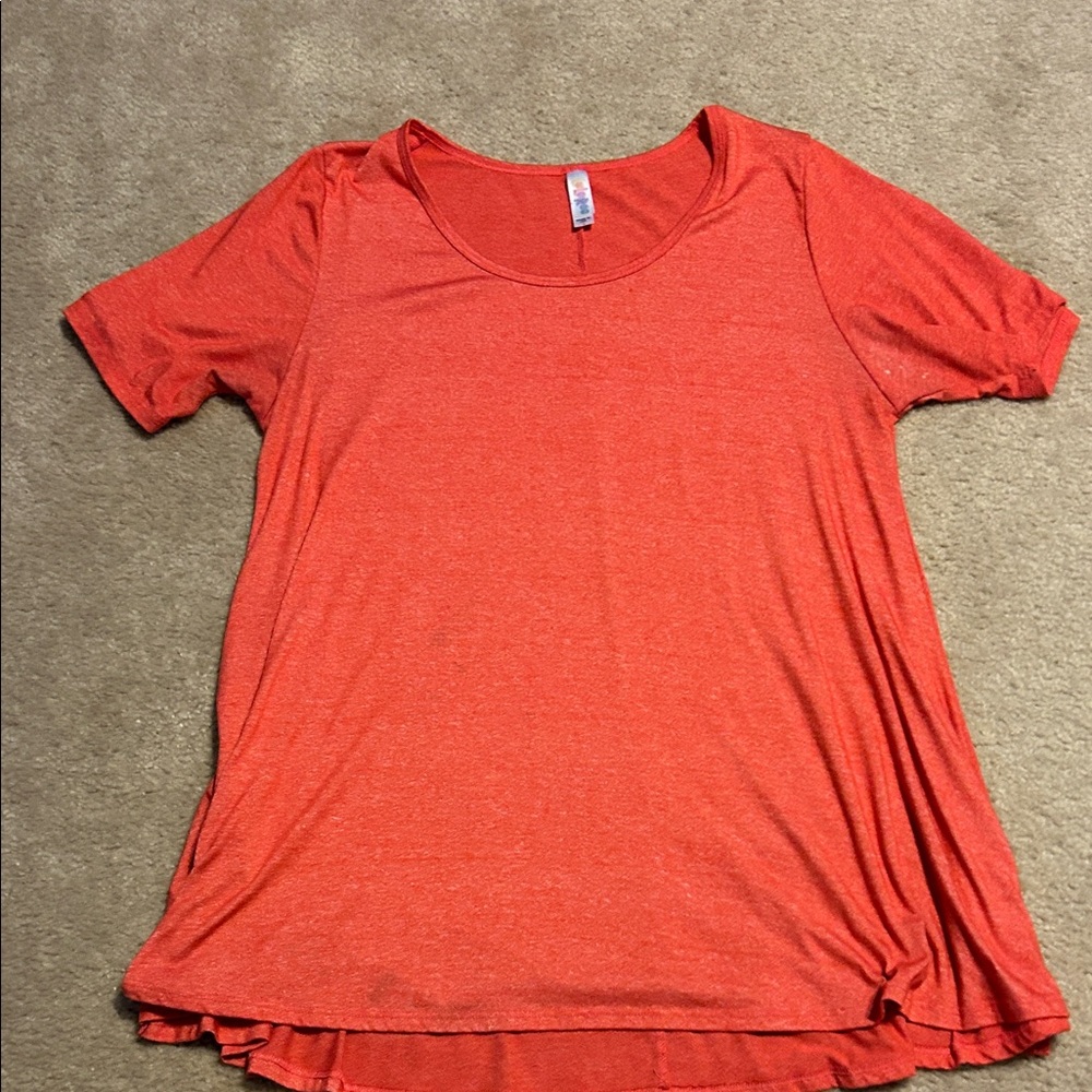LuLaRoe Vibrant Red Short Sleeve Tee